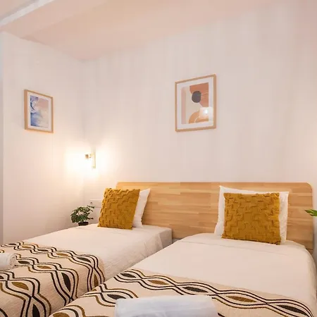 Yoga Retreat En Santiene Yoga&surf House Pensionat