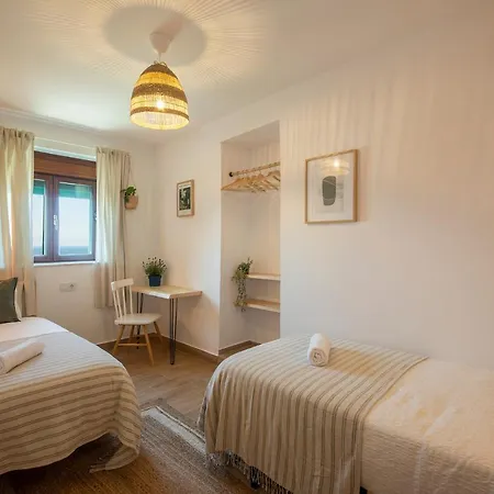 Yoga Retreat En Santiene Yoga&surf House Pensionat San Sebastián
